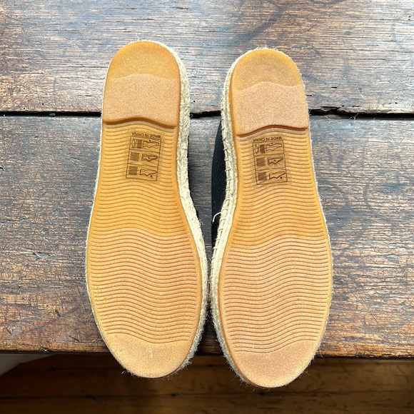 Brand New Soludos - Picture 2 of 4